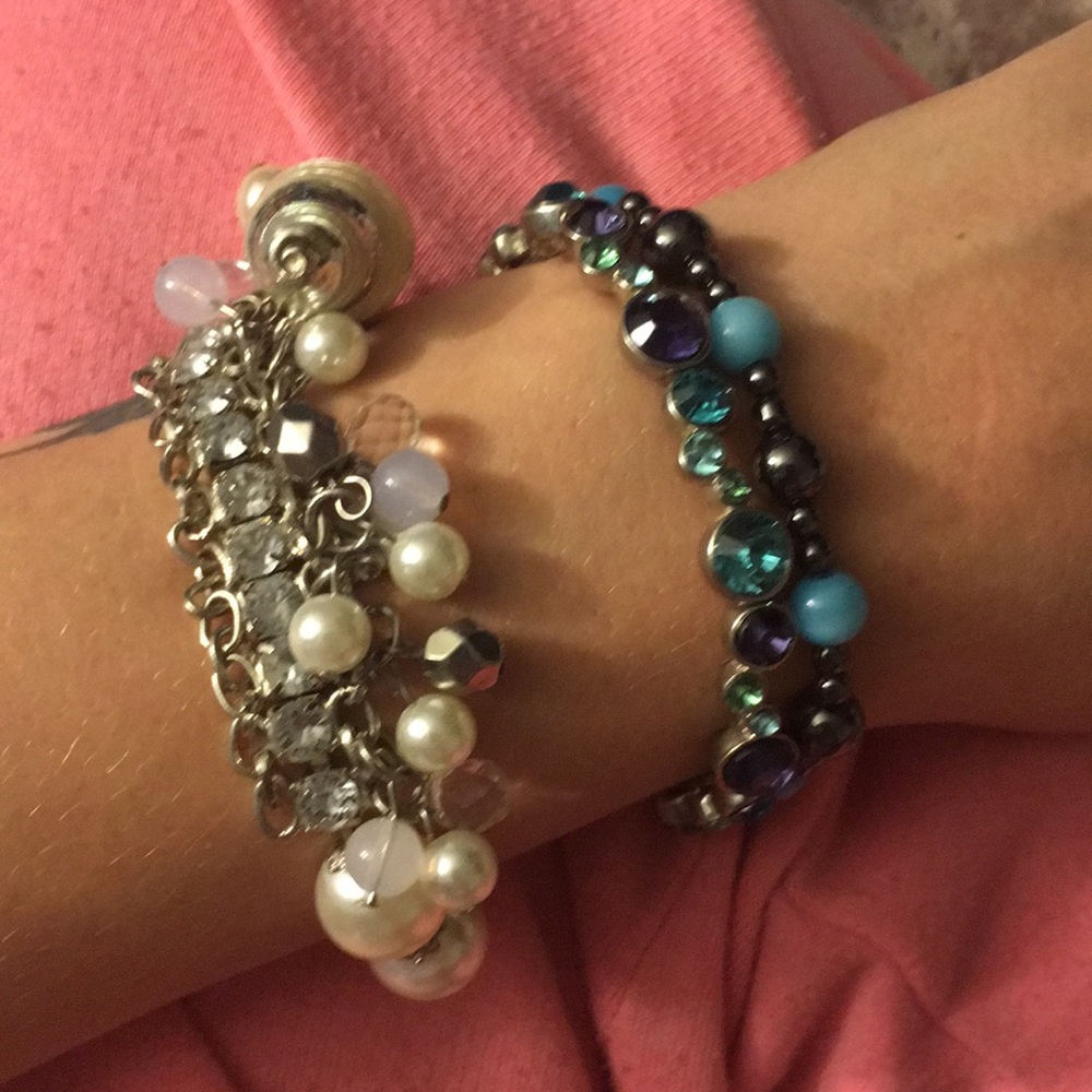 NWOT elastic bracelet set